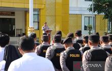 Polres Pamekasan Siagakan Ratusan Personel untuk Pengamanan Pemberangkatan JCH Pamekasan