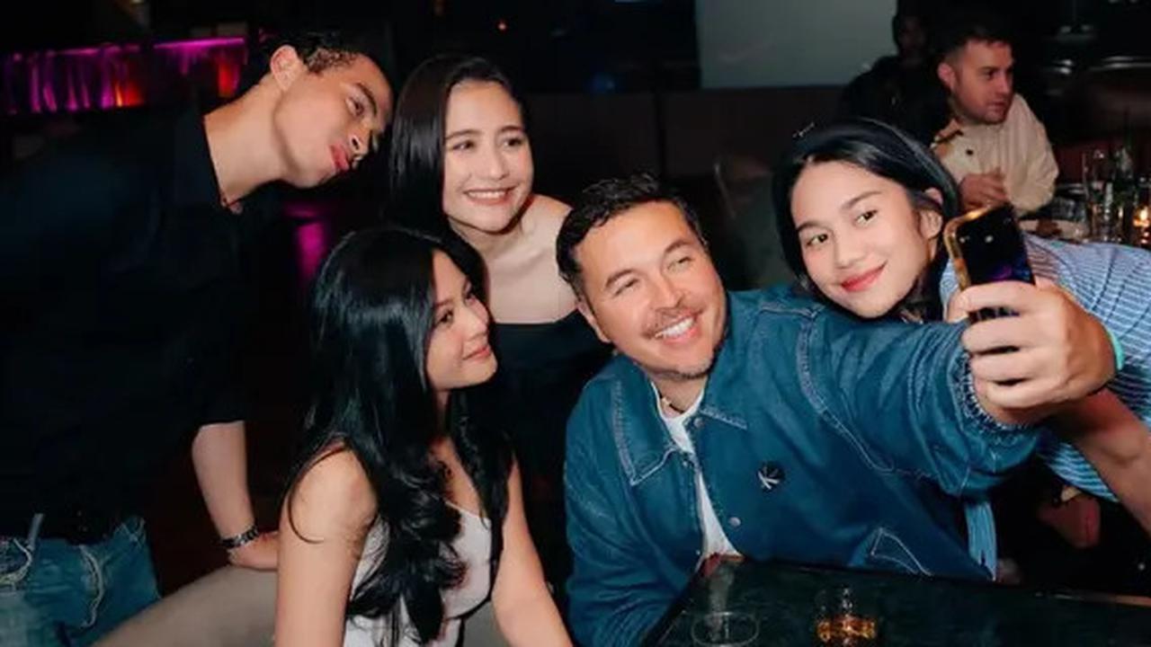 Viral Momen Manis Prilly Latuconsina dan Omara Esteghlal, Pacaran?