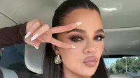 Pipi Khloe Kardashian Sempat Boncel Sebelah, Ternyata Efek Pengangkatan Tumor Kulit