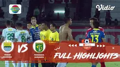 Berita video highlights pertemuan terakhir Persib Bandung dengan Persebaya Surabaya yang berakhir dengan skor 4-1 pada 18 Oktober 2019.