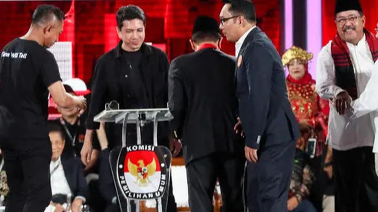 VIDEO: Ekspresi RK Ditatap Tajam Dharma Singgung Korupsi "Saya Eks Penyidik, Tahu Banyak Komisi Proyek"