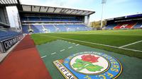 Klub divisi dua Inggris, Blackburn Rovers, membuka markasnya di Ewood Park untuk menjadi lokasi buka bersama saat bulan suci Ramadhan 2024. (AFP PHOTO/ANDREW YATES)