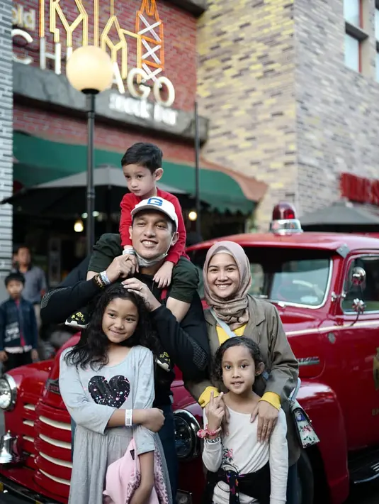 Giovanni Tobing dan Dewi Ariani (Instagram/giovanni_tobing)