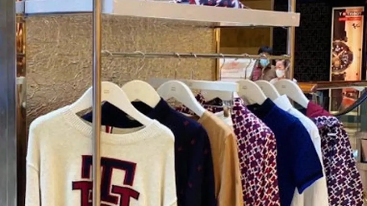 Melihat Koleksi TH Monogram Milik Tommy Hilfiger Lebih Dekat di Pondok Indah