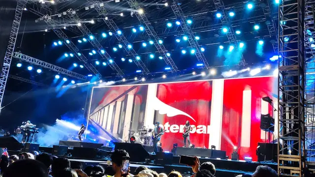 NOAH Full Nanyikan Lagu Peterpan di Pestapora 2023.