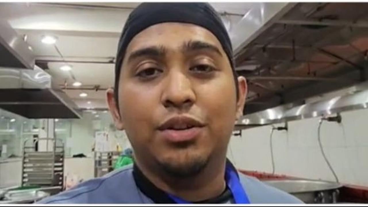 Pria Ini Unggah Proses Memasak Makanan untuk Jemaah Haji Indonesia, Buat 12.000 Pack Sehari