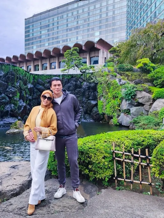 Syahrini selalu anggun [Instagram/princessyahrini]