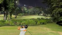 Nuansa Baru, 80 Pegolf Jajal Tanding Malam Hari