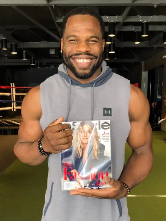 Dilansir dari Star Magazine, hubungan Jen sendiri menjadi semakin dekat usai pelatihnya usai berpisah dari Justin. (instagram/leyon)