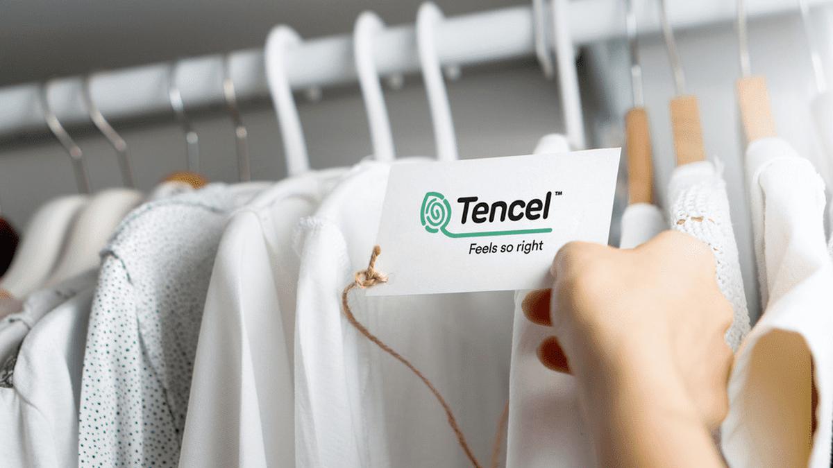 Mengulik Teknologi di Balik Pembuatan Bahan Tencel untuk Fashion Ramah Lingkungan