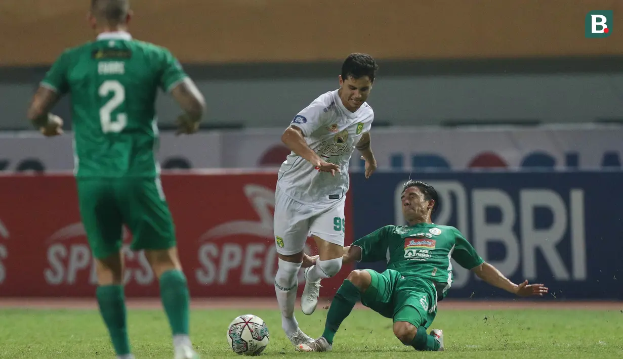 Sama halnya dengan Bruno Moreira, Aji Santoso juga mempertahankan pemain Brasil tersebut untuk terus bermain. (Bola.com/Bagaskara Lazuardi)