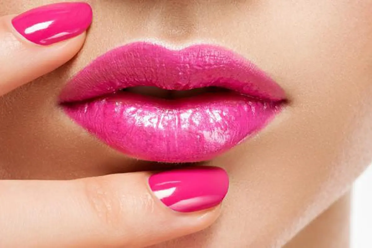 Trik Melembapkan Bibir Tanpa Lip Balm, Penasaran?