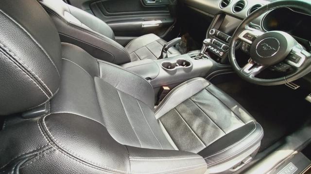 Interior Mobil Sule Bermerek Mustang GT Fastback Dimodifikasi Hardy