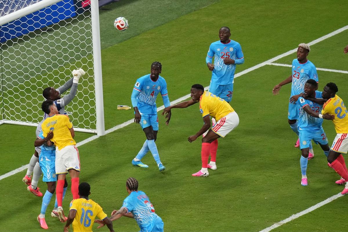 FOTO: Kolombia Jadi Tim Pertama dari Grup K yang Lolos ke Babak 32 Besar