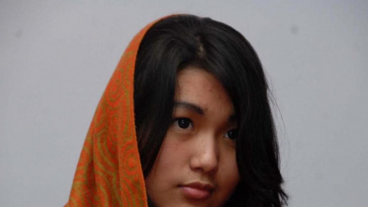 Minta maaf pada rakyat Indonesia