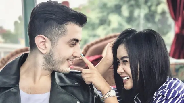 Cita Citata dan Ardavan Fazri