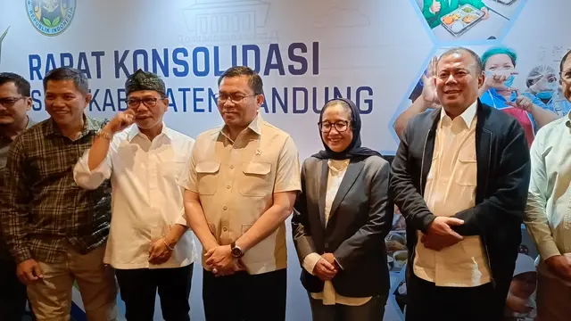 Wakil Ketua DPR Cucun Ahmad Syamsurijal (kedua dari kanan). (Liputan6.com/Arya Prakasa)