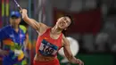Atlet China, Lyu Huihui tampil pada Final Lempar Lembing Putri Asian Games 2018 di Stadion Utama Gelora Bung Karno, Jakarta, Selasa (28/8). (ANTARA FOTO/INASGOC/Afriadi Hikmal/mes/18)