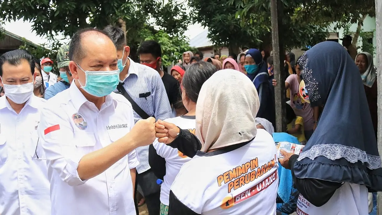 Kecintaan Emak-emak Bahaur Pulang Pisau pada Ben Bahat Tak Terbendung