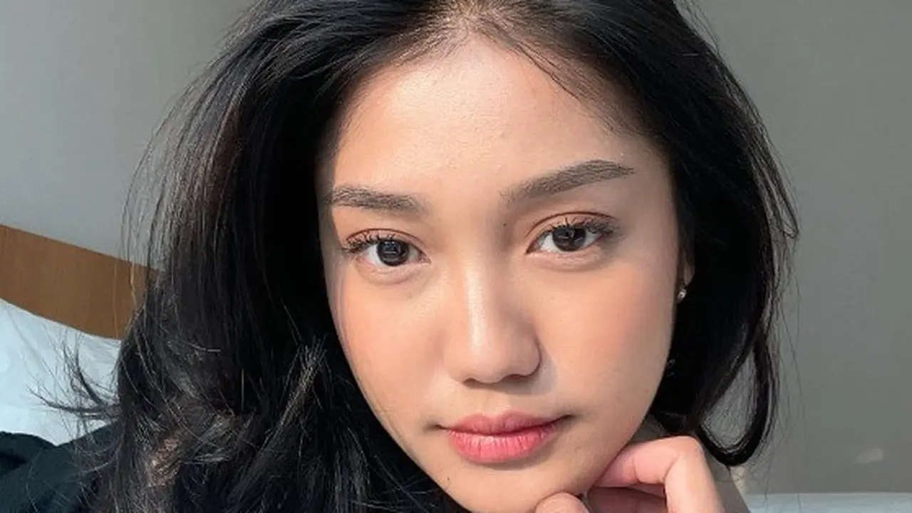 Potret terbaru Chandrika Chika (Sumber: Instagram/chndrika_)