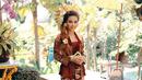 Aurel Hermansyah Pakai Baju Adat Bali (Sumber: Instagram//aurelie.hermansyah)