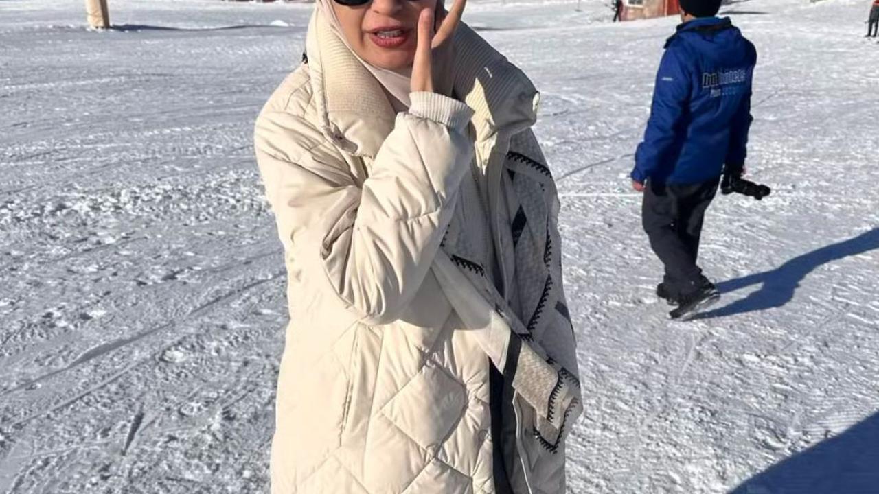 Momen Lucu Shireen Sungkar dan Teuku Wisnu Saat Foto-foto, Fakta di Balik Caption 'Cape Banget'