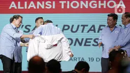 Aliansi Tionghoa Indonesia mendeklarasikan dukungan untuk memenangkan pasangan calon presiden dan wakil presiden nomor urut 2 Prabowo Subianto-Gibran Rakabuming Raka dalam satu putaran Pilpres 2024. (Liputan6.com/Faizal Fanani)