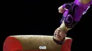 Pesenam Claudia Fragapane beraksi pada kategori Women's all-around pada Kejuaraan British Gymnastics Championships di Liverpool, Inggris, (9/4/2016). (Reuters/Phil Noble) 