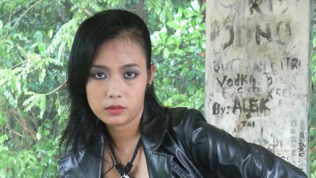 Gaya Soimah Waktu Muda ala Rocker, Nyentrik Bikin Gagal Fokus