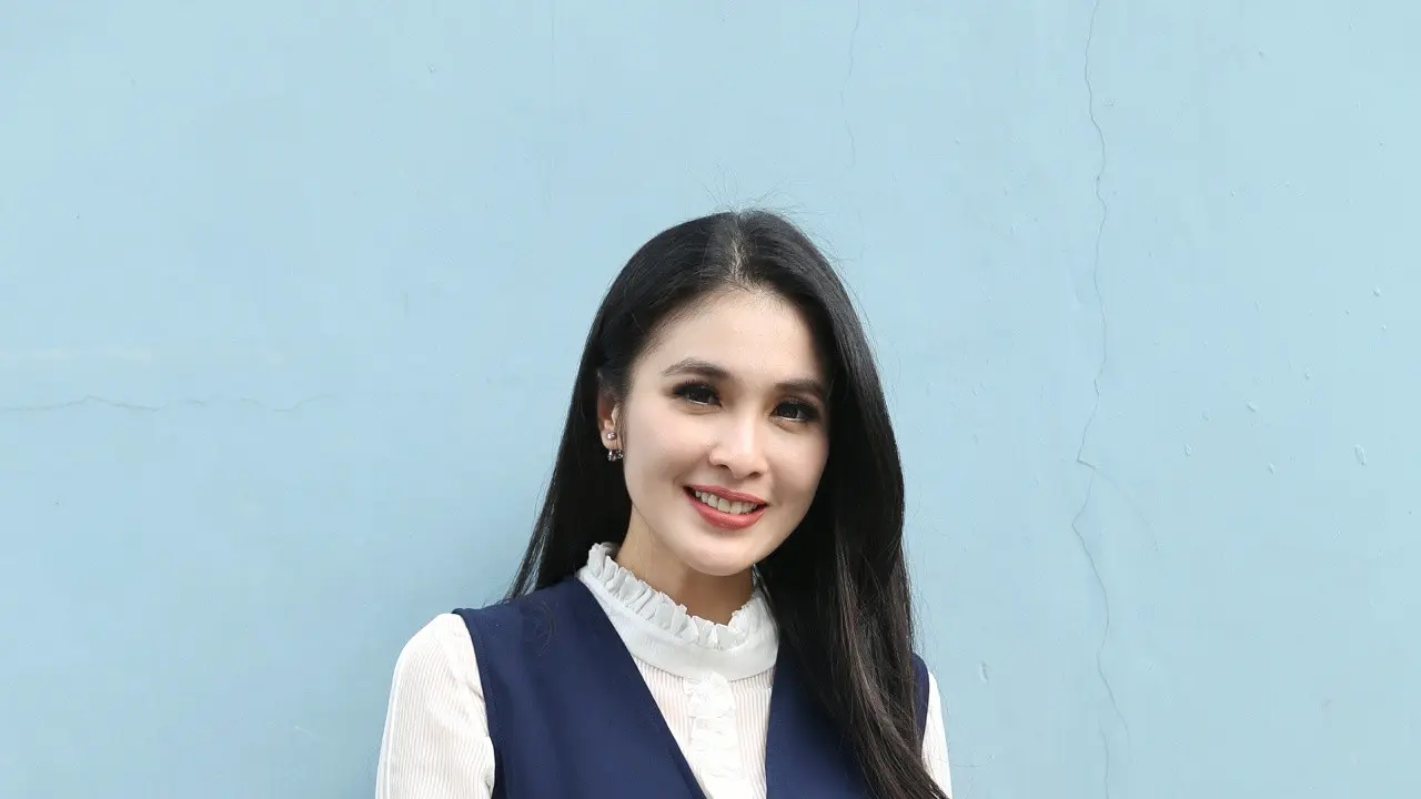[Fimela] Sandra Dewi