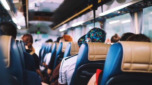 Membawa Alat untuk Pertahanan Diri