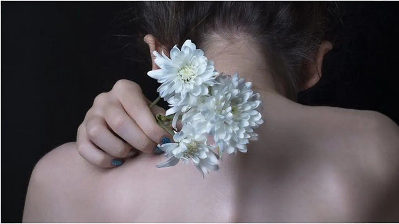 Jerawat/copyright unsplash.com/@hadissa