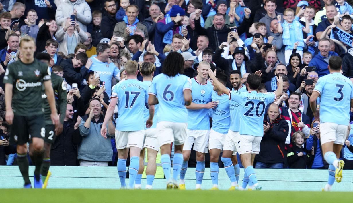 Manchester City pesta gol saat menjamu Southampton dalam lanjutan pertandingan kesembilan Liga Inggris 2022/2023.