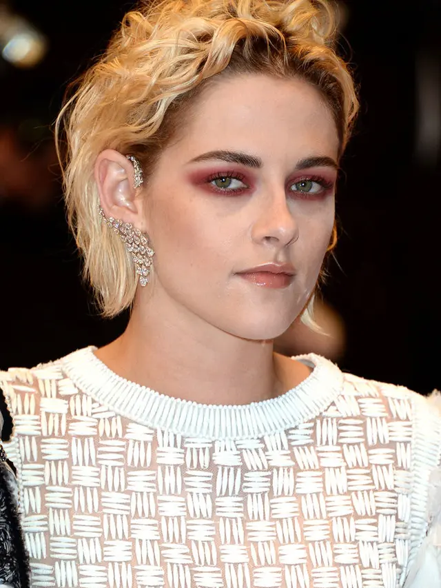 [Bintang] 5 Kesalahan Makeup Seleb Saat Berpose di Red Carpet