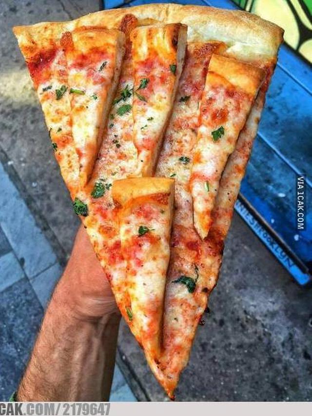 6 Pizza dengan Topping Tidak Biasa Ini Bikin Geleng Kepala