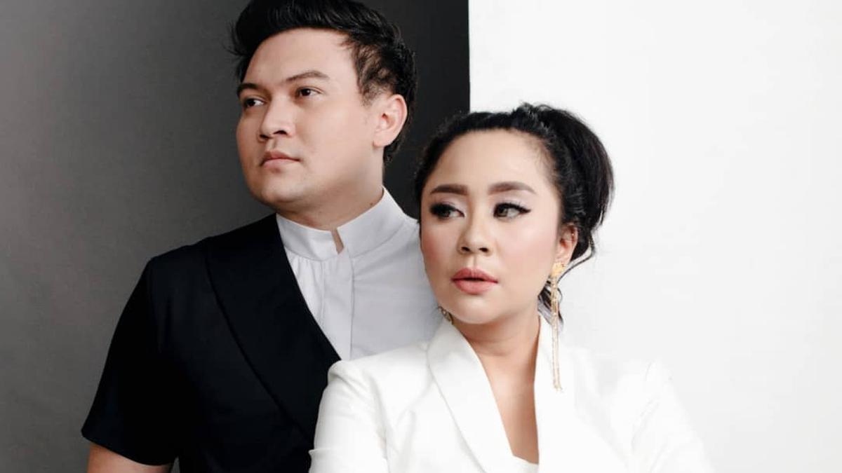 Resmi Menikah, Chikita Meidy dan Suami Bulan Madu ke Maldives