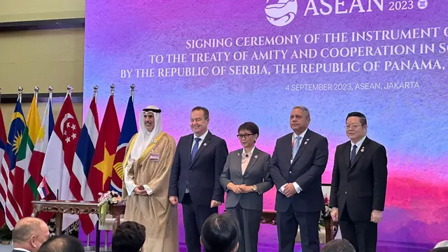 Penandatanganan Traktat Persahabatan dan Kerja Sama (Treaty of Amity and Cooperation/TAC) dengan Panama, Serbia dan Kuwait, dii sela-sela Pertemuan Tingkat Menteri ASEAN, Jakarta, Senin (4/9/2023). (Liputan6/Benedikta Miranti)