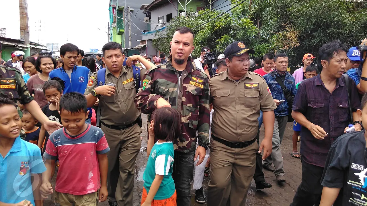20160215-Blusukan Ahmad Dhani Bikin Heboh Lokalisasi Kalijodo-Jakarta