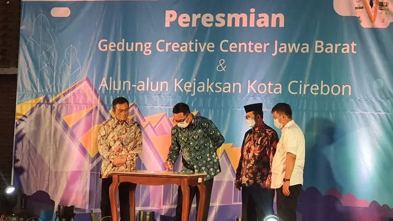 Gubernur Jabar Berharap Ruang Kreatif Ahmad Djuhara Bermanfaat untuk Lestarikan Pariwisata