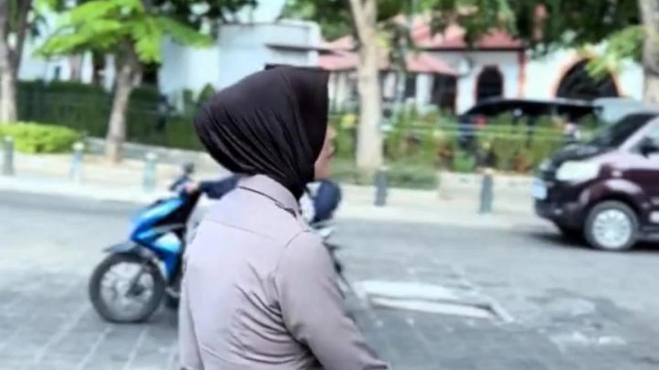 Live TikTok di Kantor, Polwan di Sampang Langsung Kena Sanksi