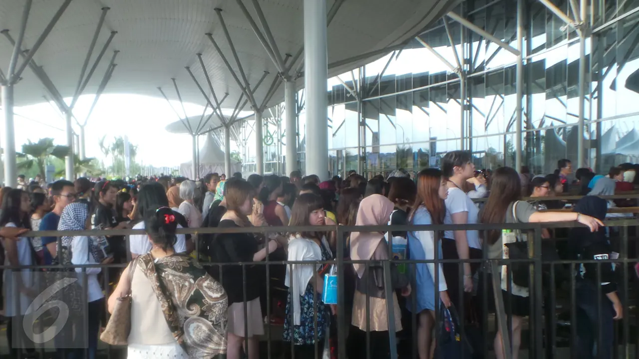 20160228-Konser EXO The EXO'luxion-Ayu