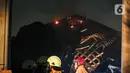 Bagian belakang bangunan Museum Nasional terlihat runtuh akibat kobaran api. (Liputan6.com/Faizal Fanani)