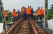 Pengecekan KAI Daop 7 Madiun: Intensifkan Sarana Prasarana Demi Keandalan Perjalanan Kereta Api