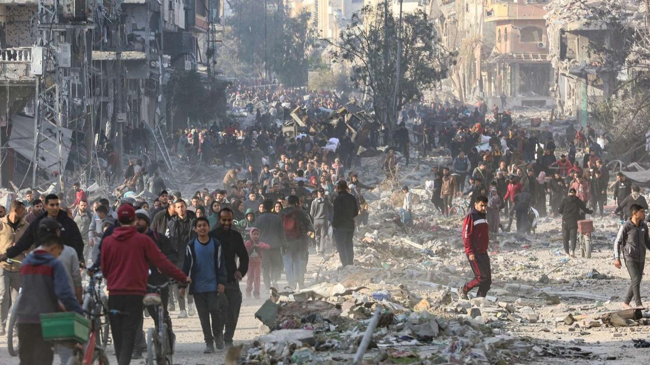 Warga Palestina yang terusir paksa Israel kembali ke Jalur Gaza Utara