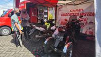 MPM Honda Jatim berikan layanan service dan ganti oli gratis untuk konsumen penyandang disabilitas, Sabtu 10/12/2022  (MPM Honda Jatim)