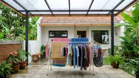 15 Model Penutup Jemuran Belakang Rumah yang Tetap Dapat Sinar Matahari
