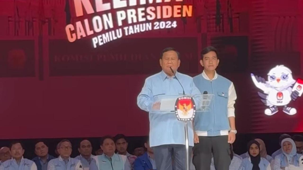 Dia pun memutuskan untuk memajukan acara kampanye akbar yang mulanya dijadwalkan pada pukul 15.00 WIB.&nbsp;<br>