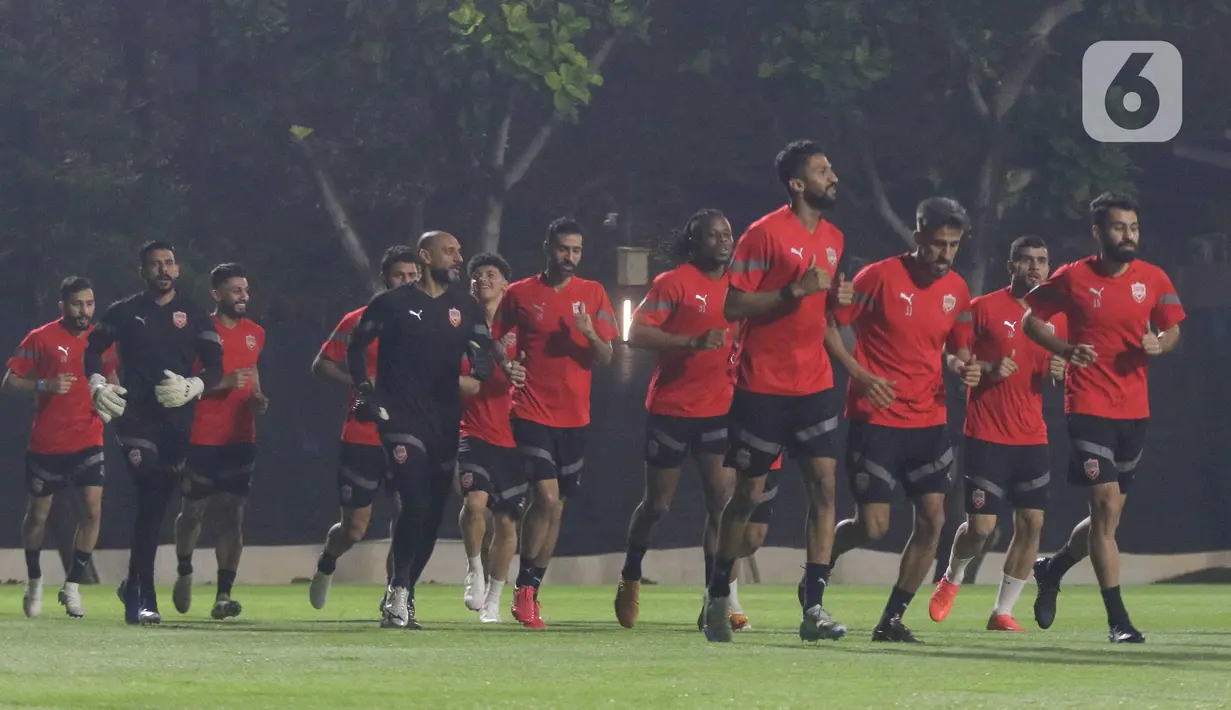 Latihan ini sebagai persiapan menghadapi Timnas Indonesia pada pertandingan kedelapan putaran ketiga Kualifikasi Piala Dunia 2026 zona Asia. (Liputan6.com/Herman Zakharia)