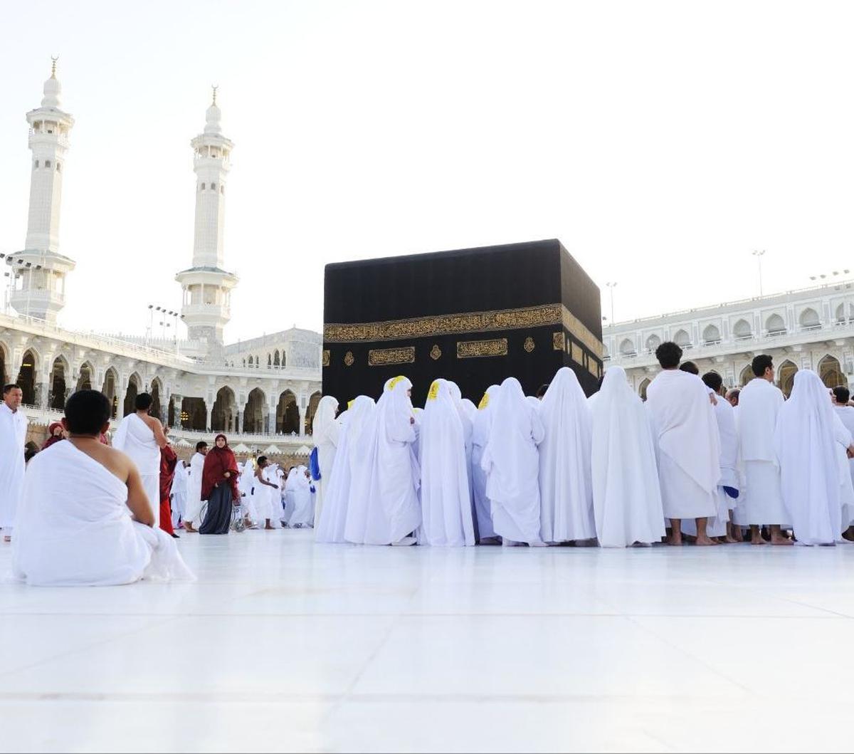 Tahun lalu, kata Liliek, pemerintah memberikan kelonggaran kepada jemaah haji lansia asalkan mereka sudah melunasi biaya haji, maka bisa berangkat.&nbsp;