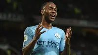 4. Raheem Sterling - Sterling juga memiliki kemungkinan besar untuk hengkang dari Manchester City. Pemain sayap yang cukup diperhitungkan ini banyak diminta klub-klub eropa. (AFP/Oli Scarff)